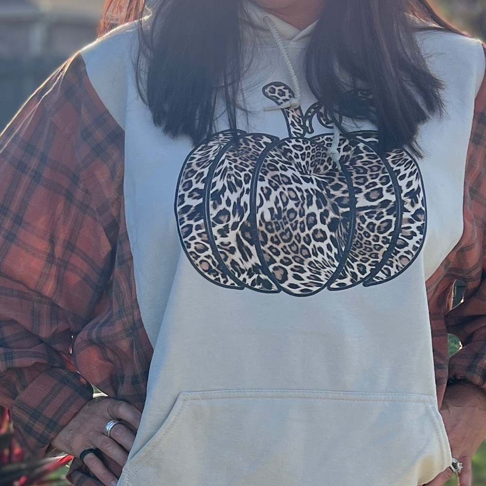 Pumpkin 🎃 Spice Hoodie Rework - Picture 3 of 4